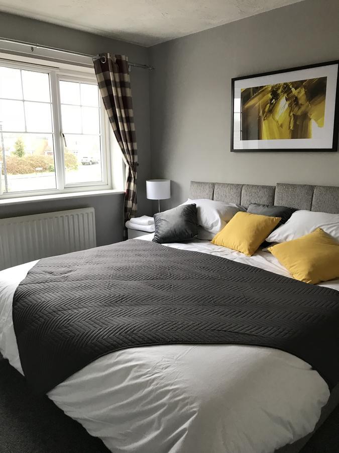 Delight Marvel - Orchard House Villa Swindon Buitenkant foto