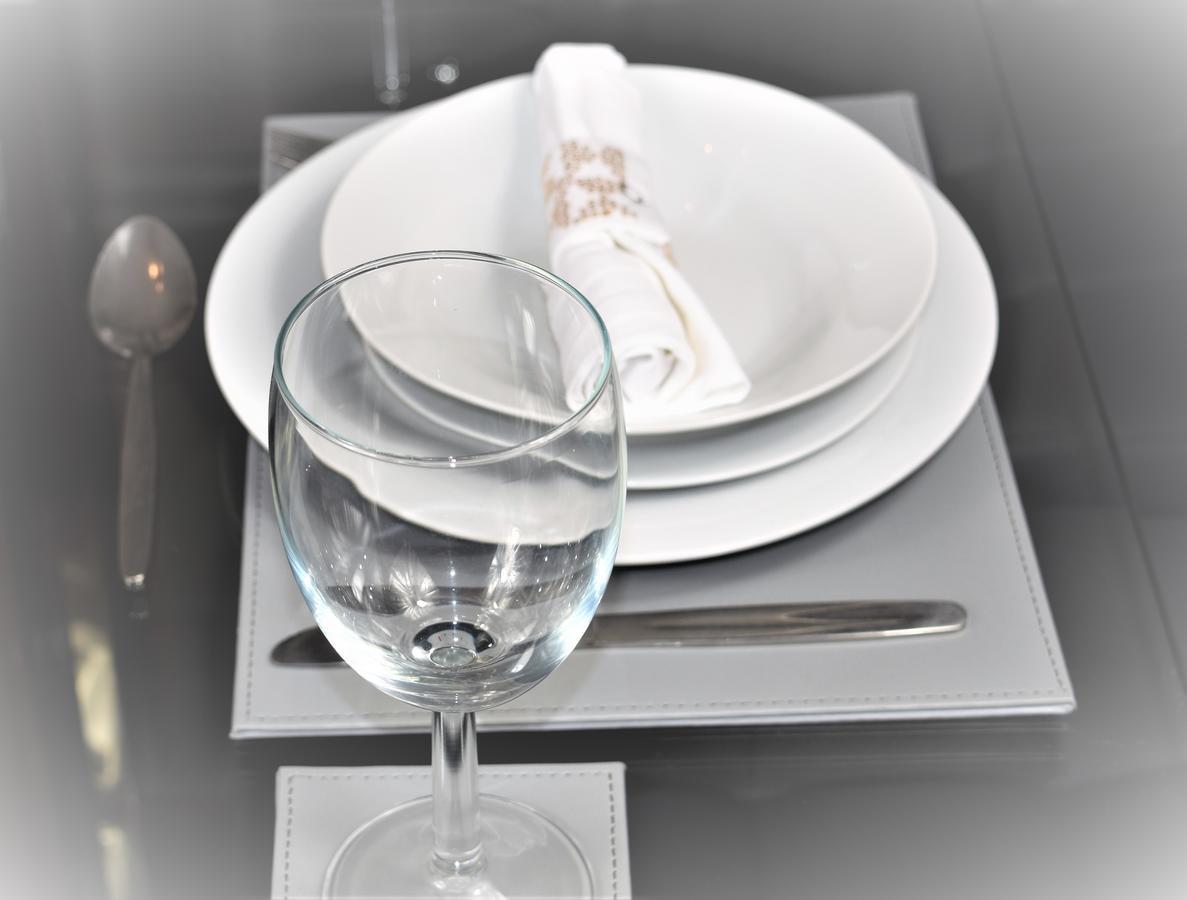 Delight Marvel - Orchard House Villa Swindon Buitenkant foto